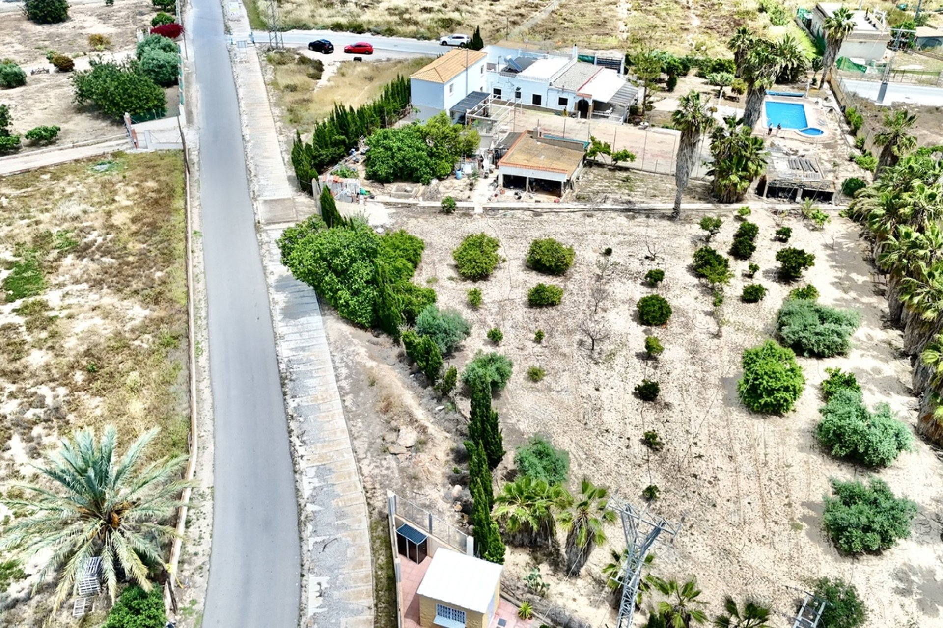 Resale - Finca / Country Property *  - Los Montesinos *