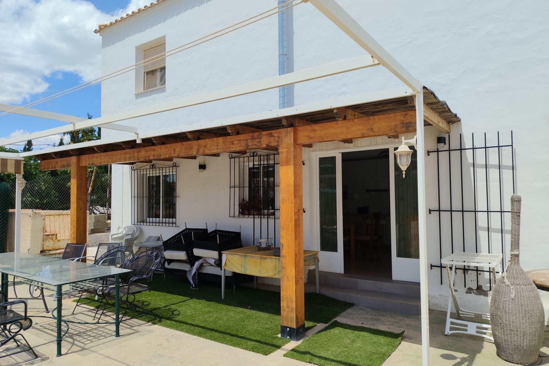 Resale - Finca / Country Property *  - Los Montesinos *