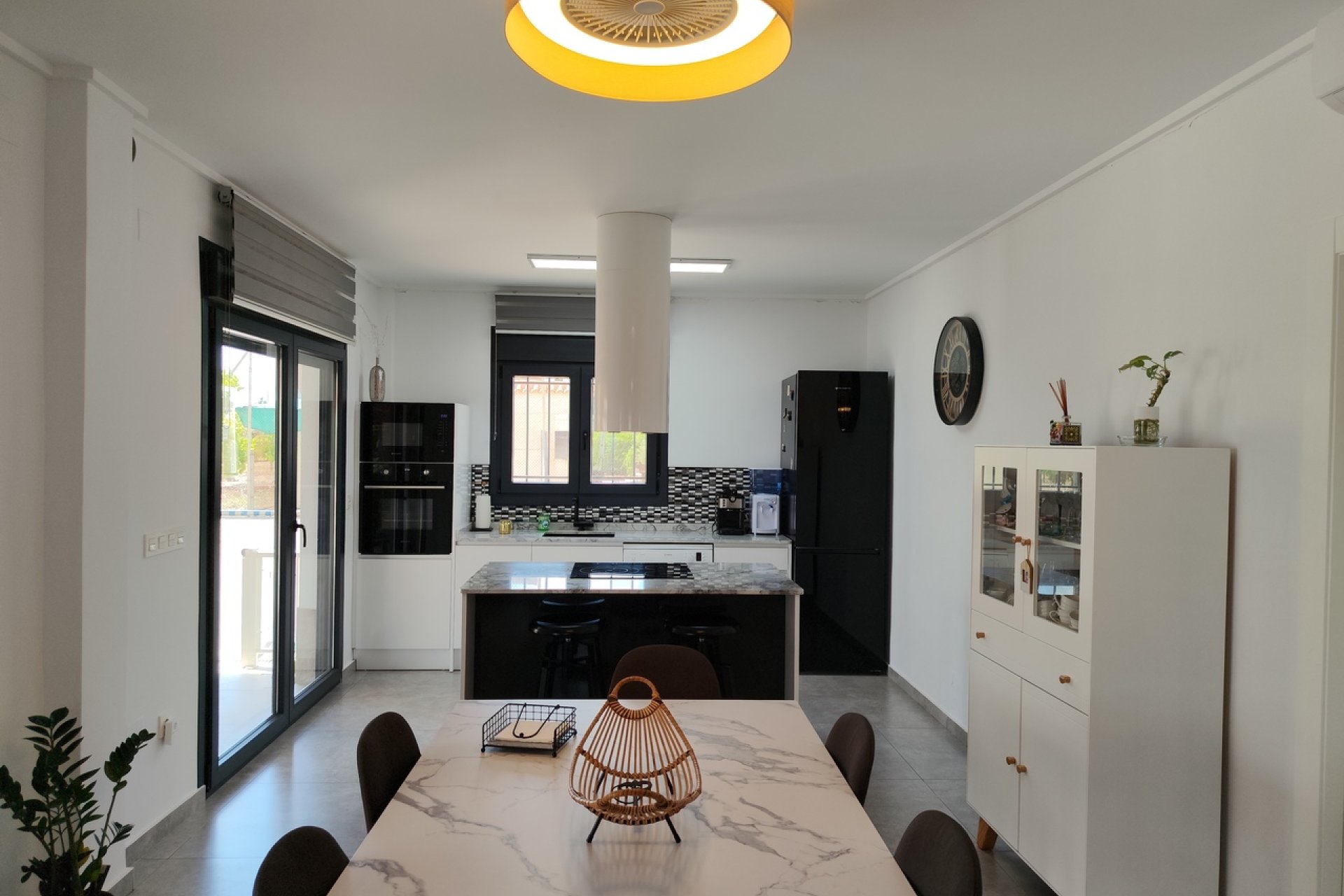 Resale - Finca / Country Property *  - Los Montesinos *