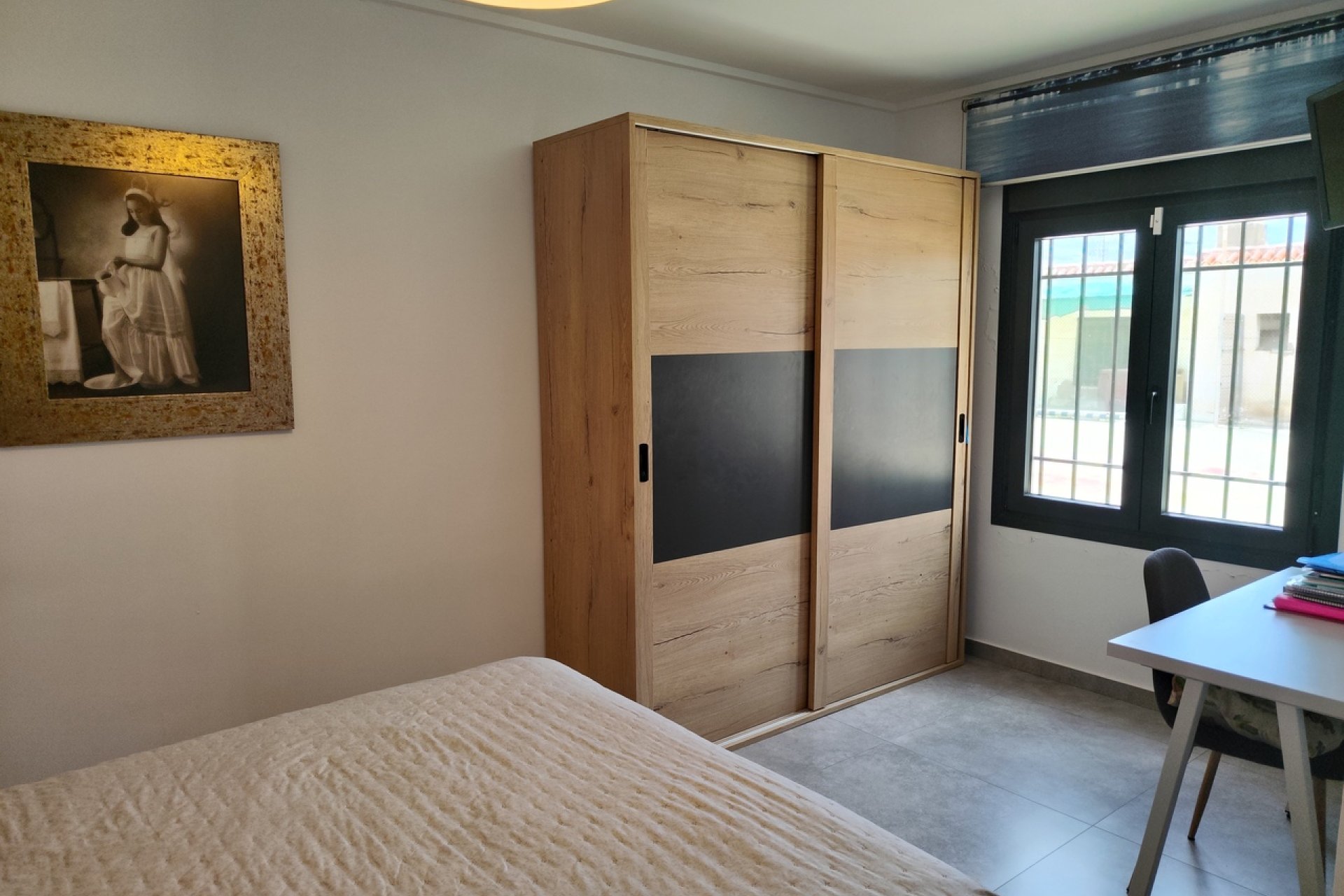 Resale - Finca / Country Property *  - Los Montesinos *