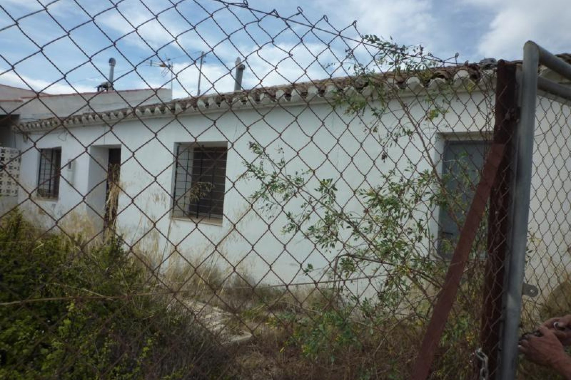 Resale - Finca / Country Property *  - Orihuela * - Desamparados-Hurchillo-Torremendo