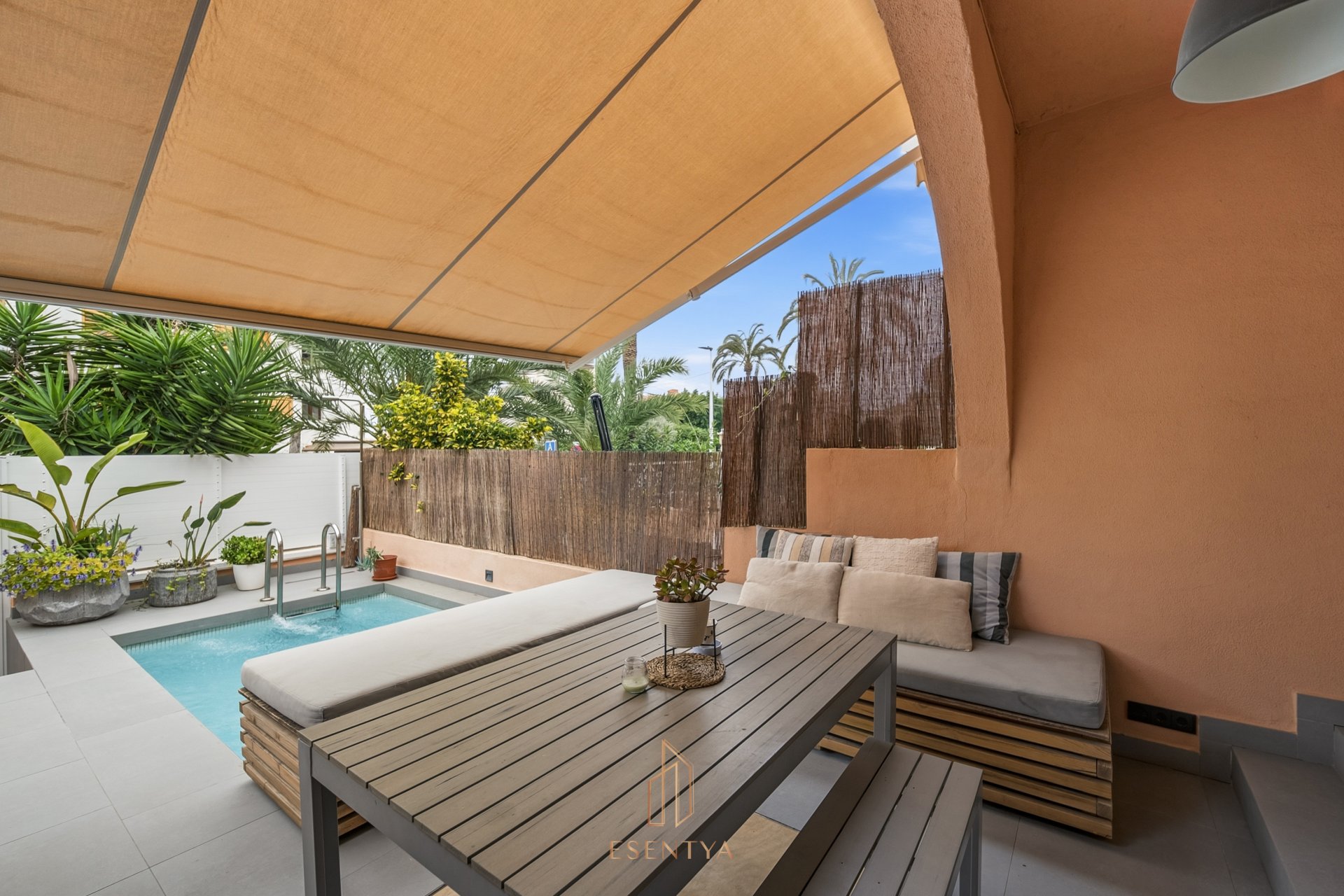 Resale - Finca / Country Property *  - Santa Pola * - Santa Pola