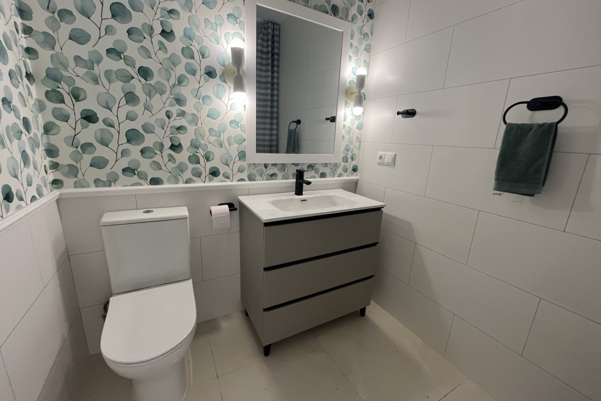 Resale - Finca / Country Property *  - Torrevieja - Torretas *