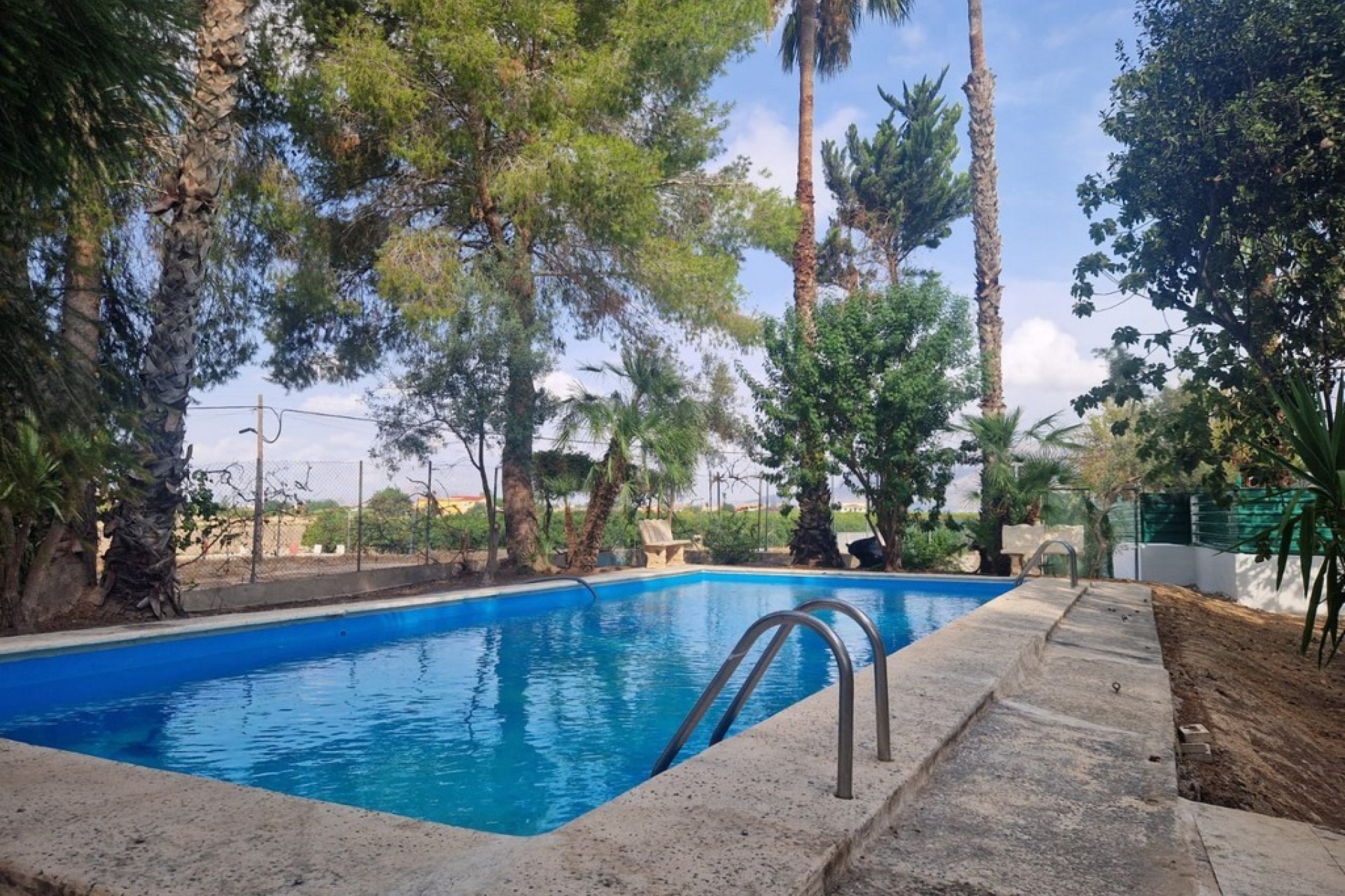 Resale - Finca - Orihuela