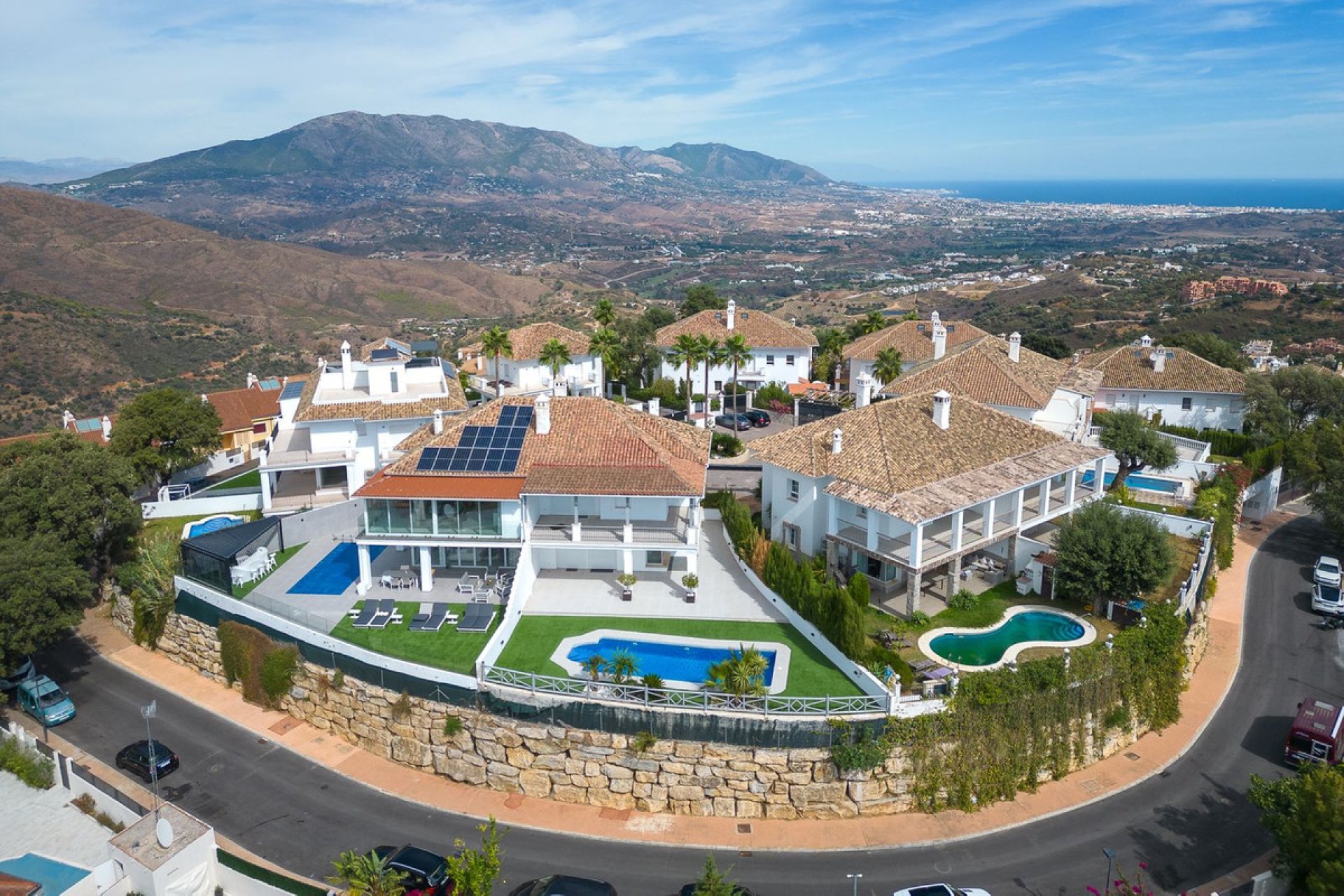 Resale - House - La Mairena - Costa del Sol