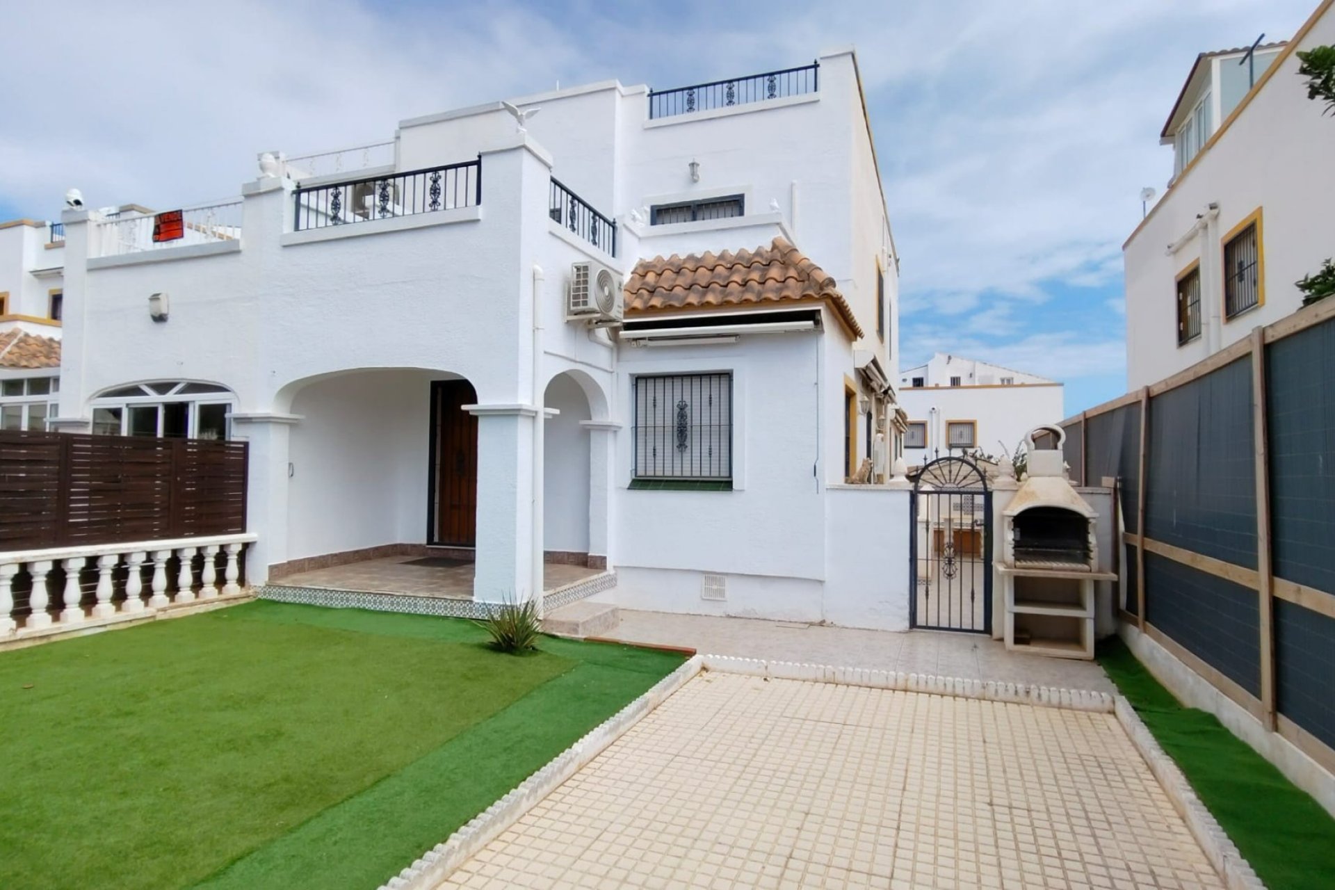 Resale - House - Orihuela Costa - La Florida