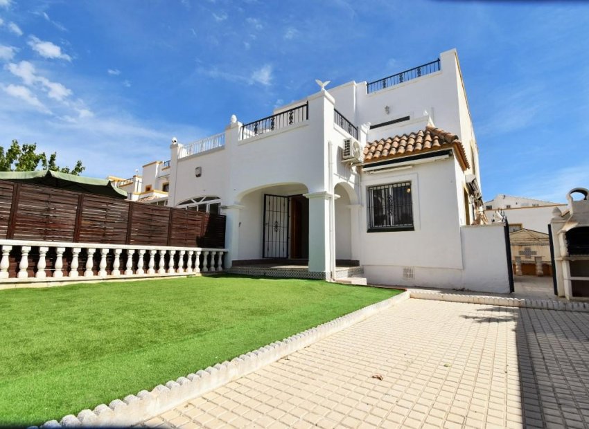 Resale - House - Orihuela Costa - La Florida