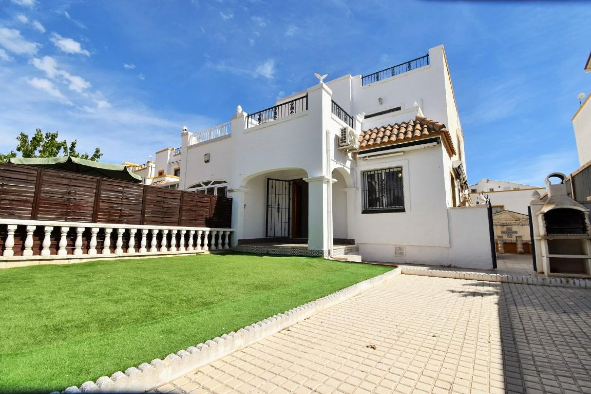 Resale - House - Orihuela Costa - La Florida