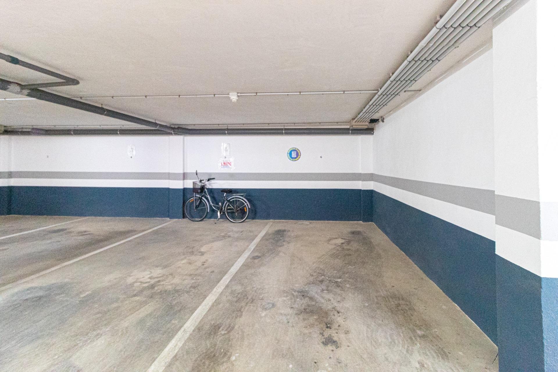 Resale - Parking space/Garage * - Orihuela Costa * - Agua Marina