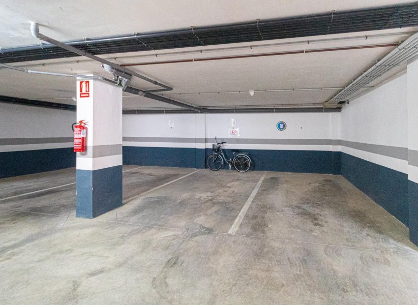 Resale - Parking space/Garage * - Orihuela Costa * - Agua Marina