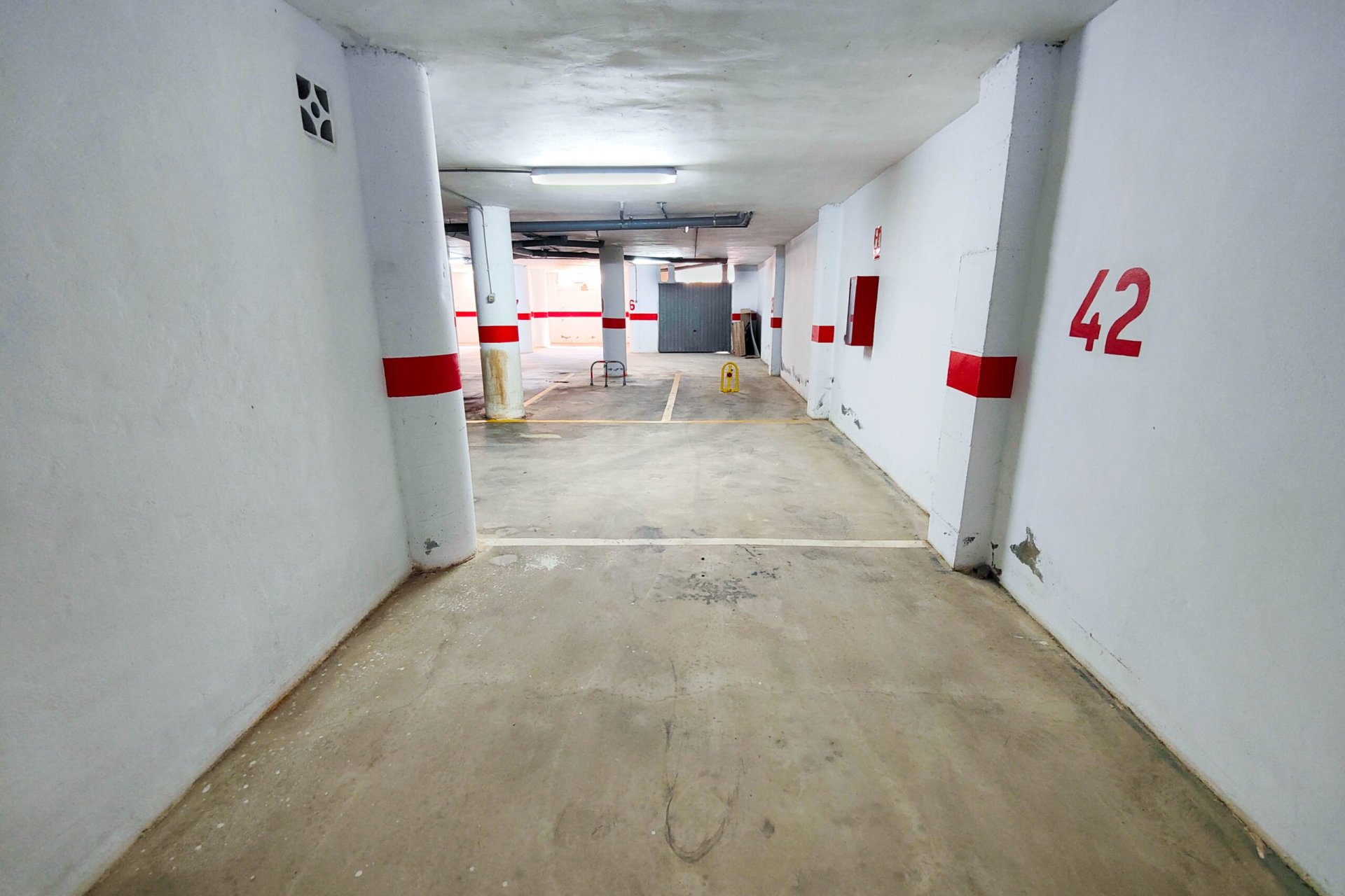 Resale - Parking space / Garage * - Torrevieja * - Playa del Cura *