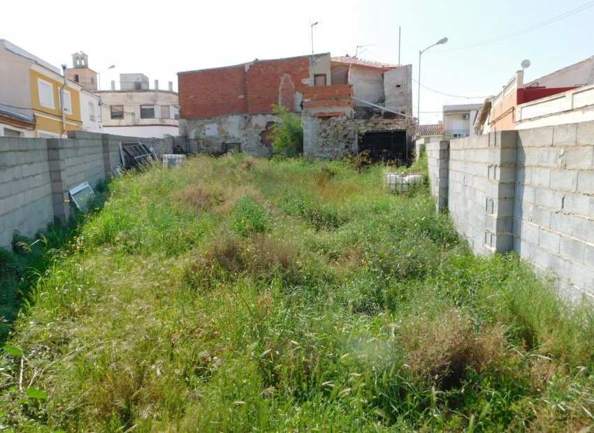 Resale - Plot * - Torremendo *