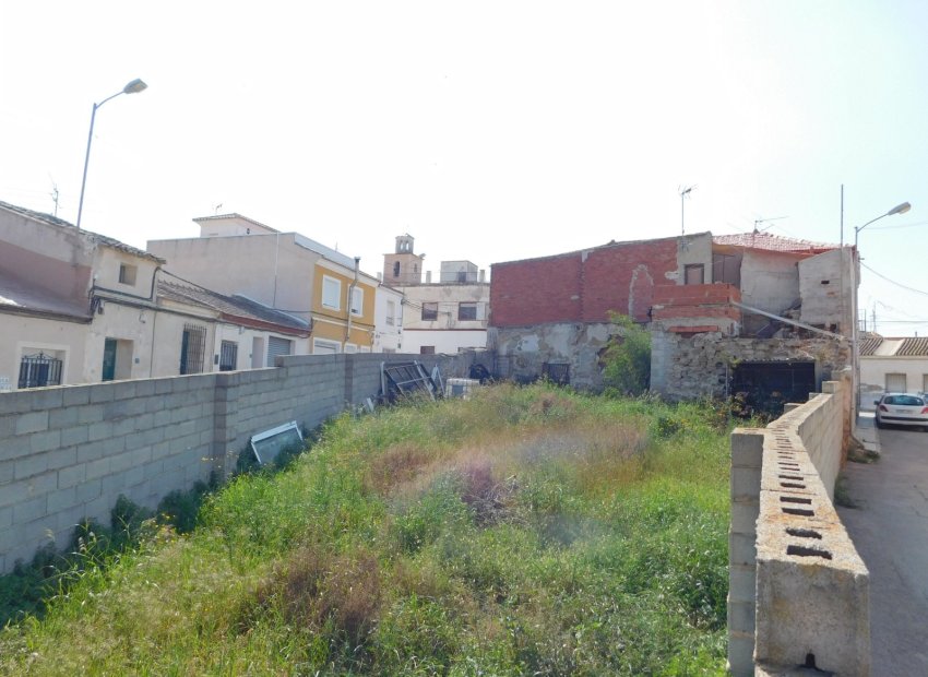 Resale - Plot * - Torremendo *