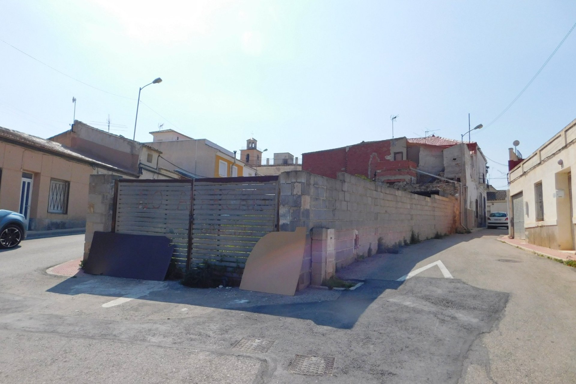 Resale - Plot * - Torremendo *