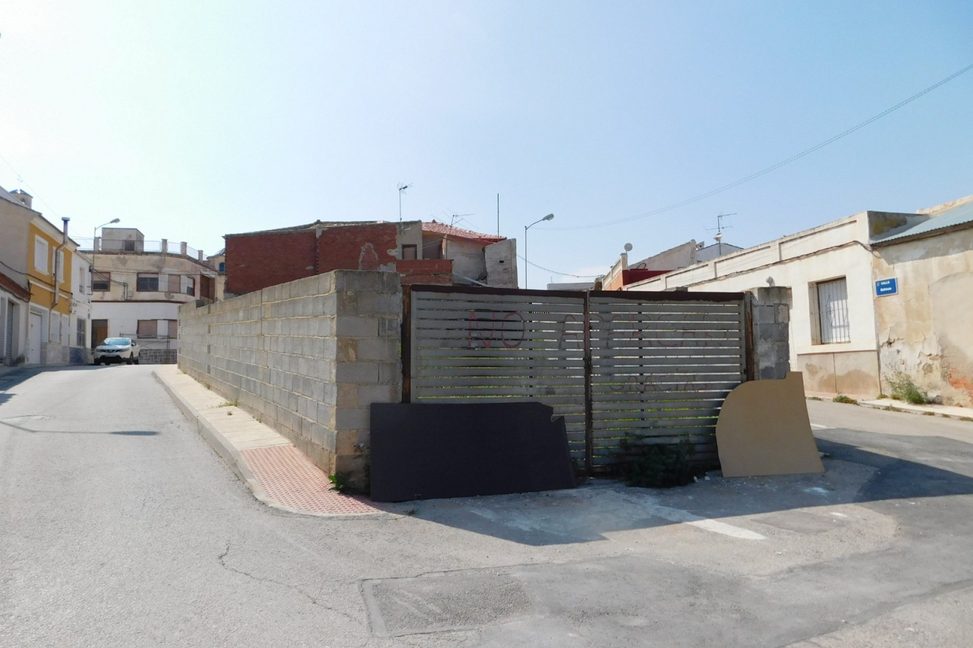Resale - Plot * - Torremendo *