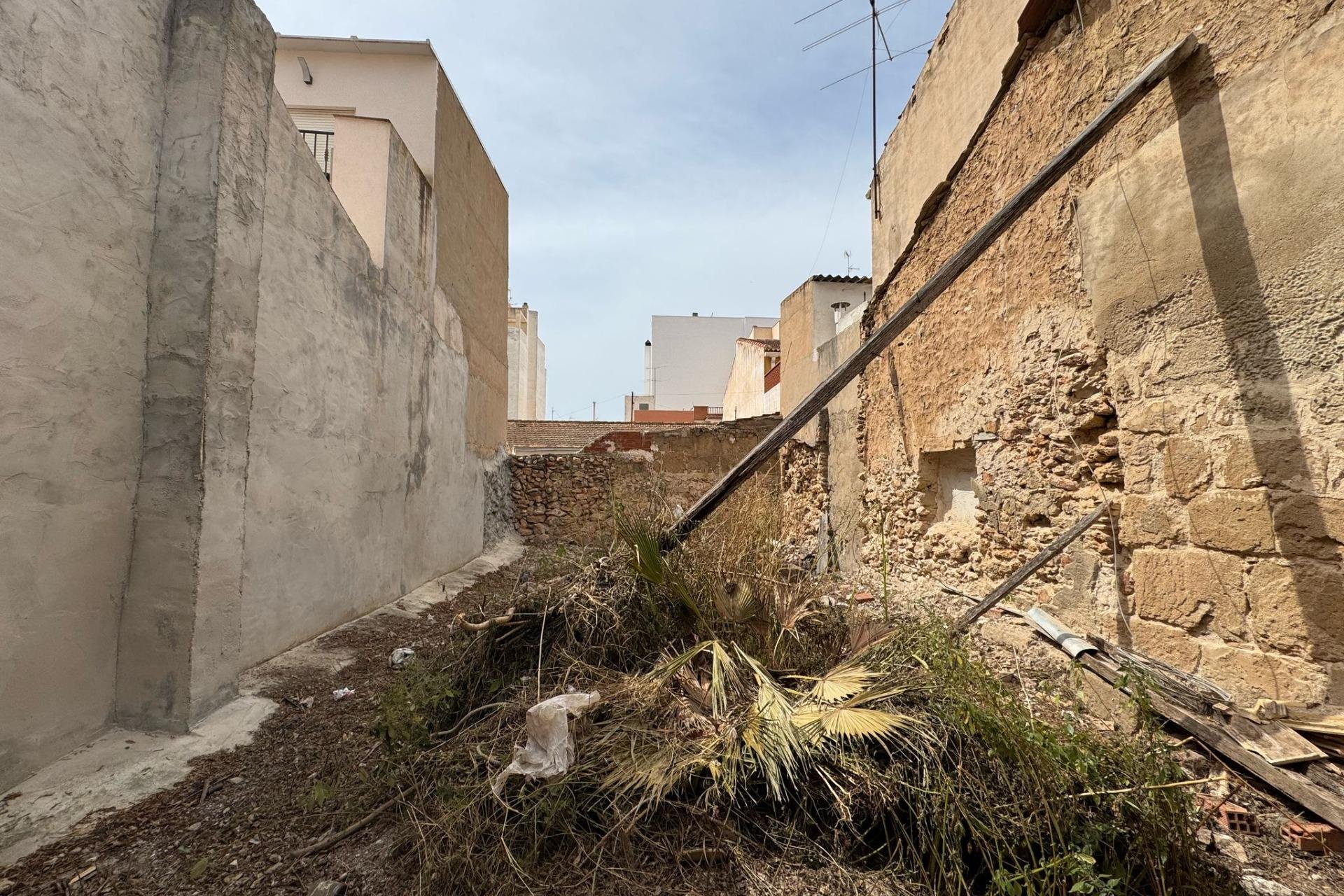 Resale - Plot * - Torrevieja - Torrevieja *