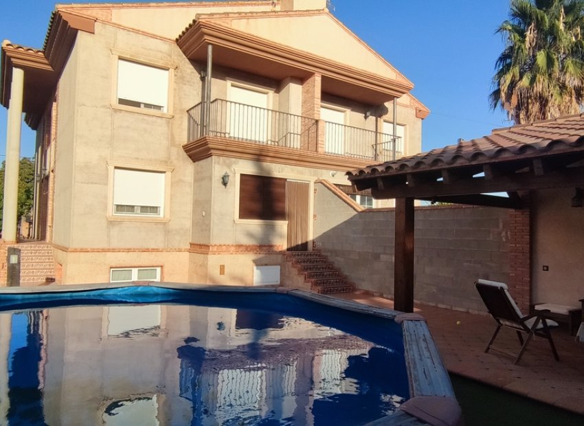 Resale - Semi Detached Villa - Caudete