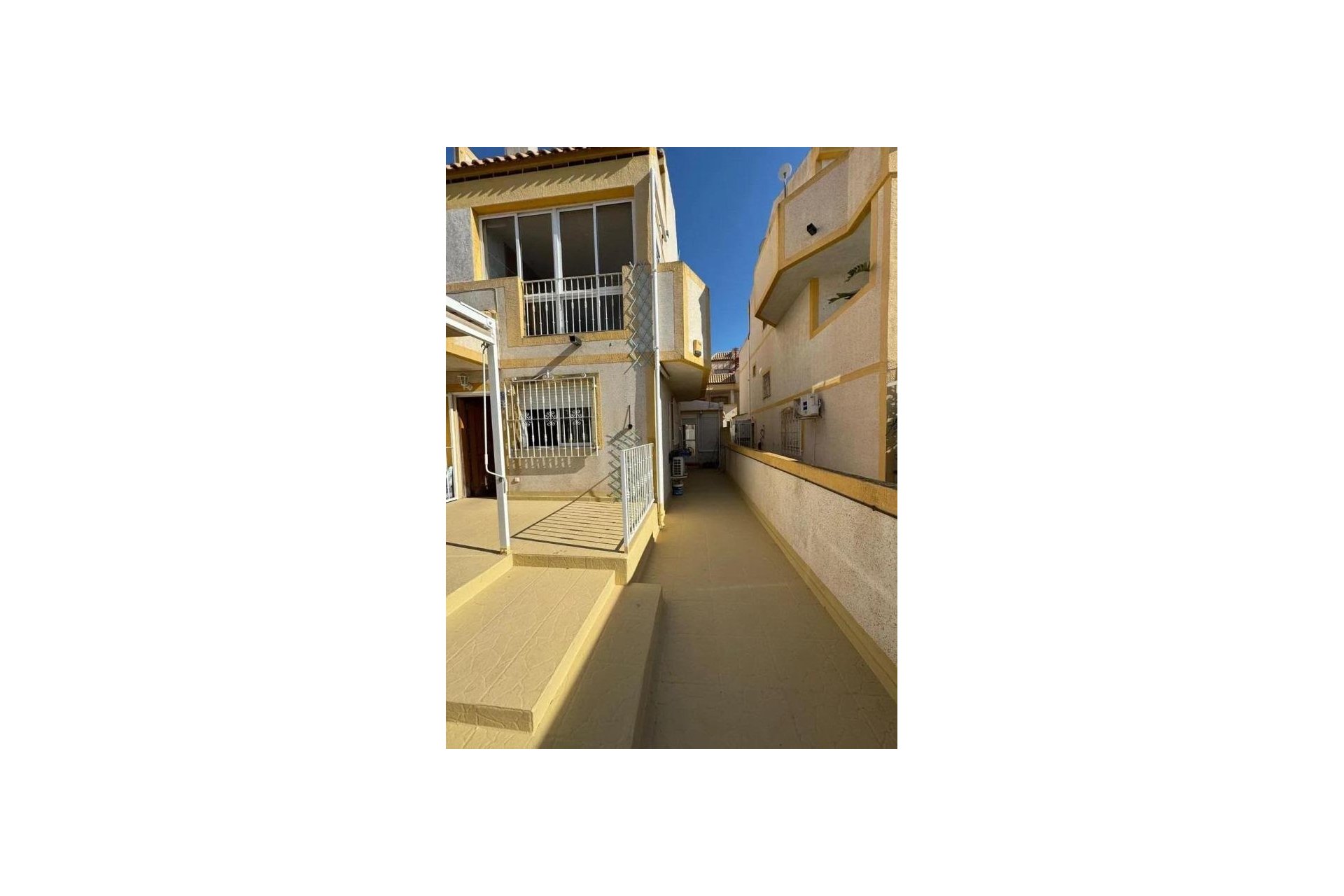 Resale - Semi Detached Villa - Orihuela Costa - La Florida