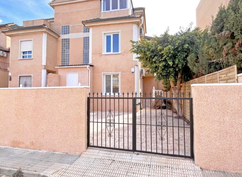 Resale - Semi Detached Villa - Orihuela Costa - La Zenia