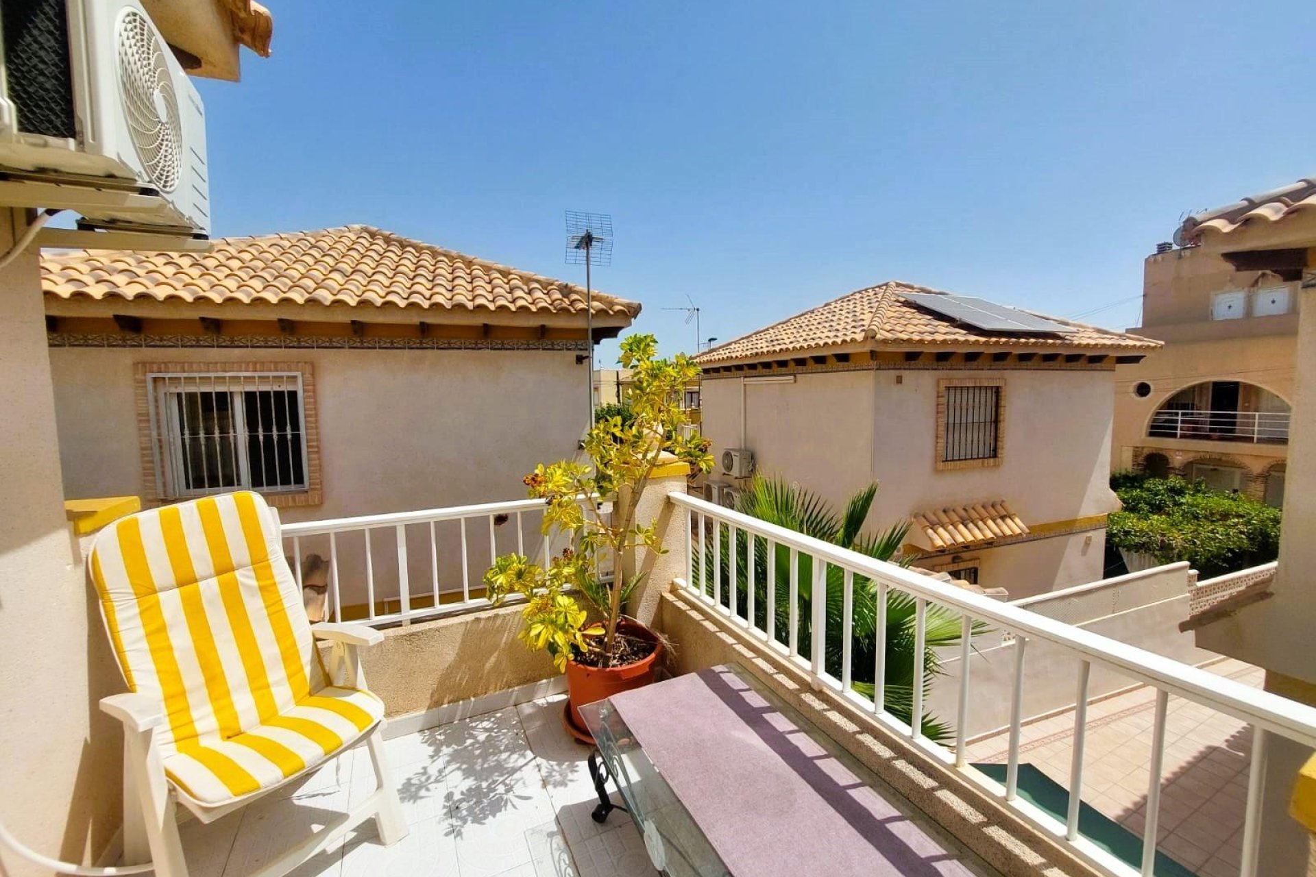 Resale - Semi Detached Villa - Torrevieja - Las calas