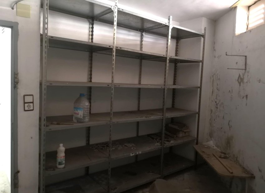 Resale - Storage * - Torrevieja *