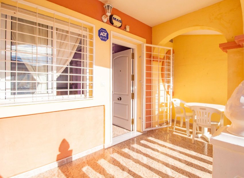 Resale - Terraced house - Orihuela Costa - La Zenia