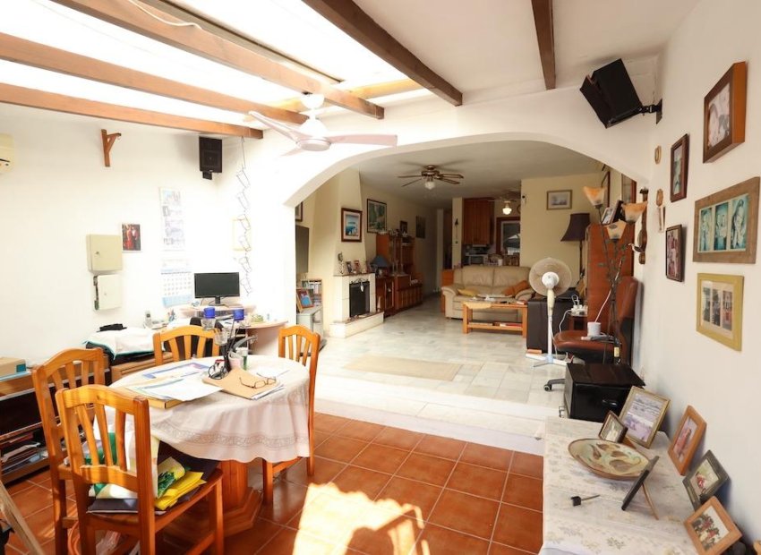 Resale - Terraced house - San Miguel de Salinas - Villamartín