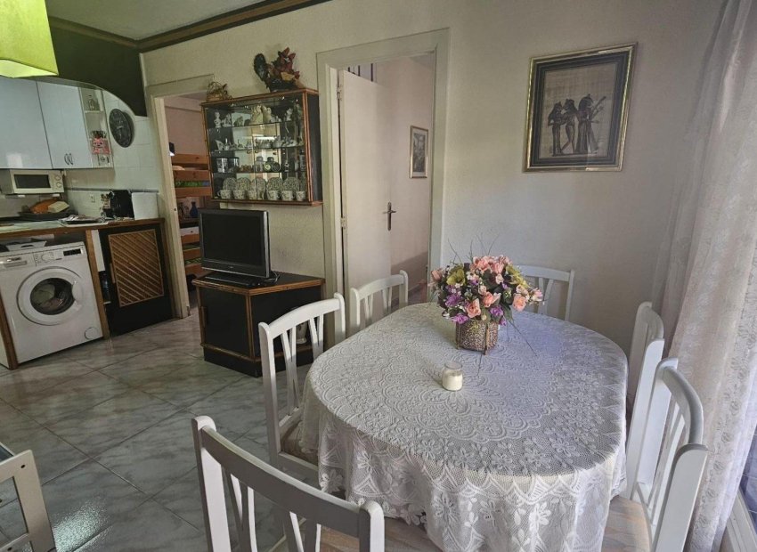 Resale - Terraced house - Torrevieja - Doña ines