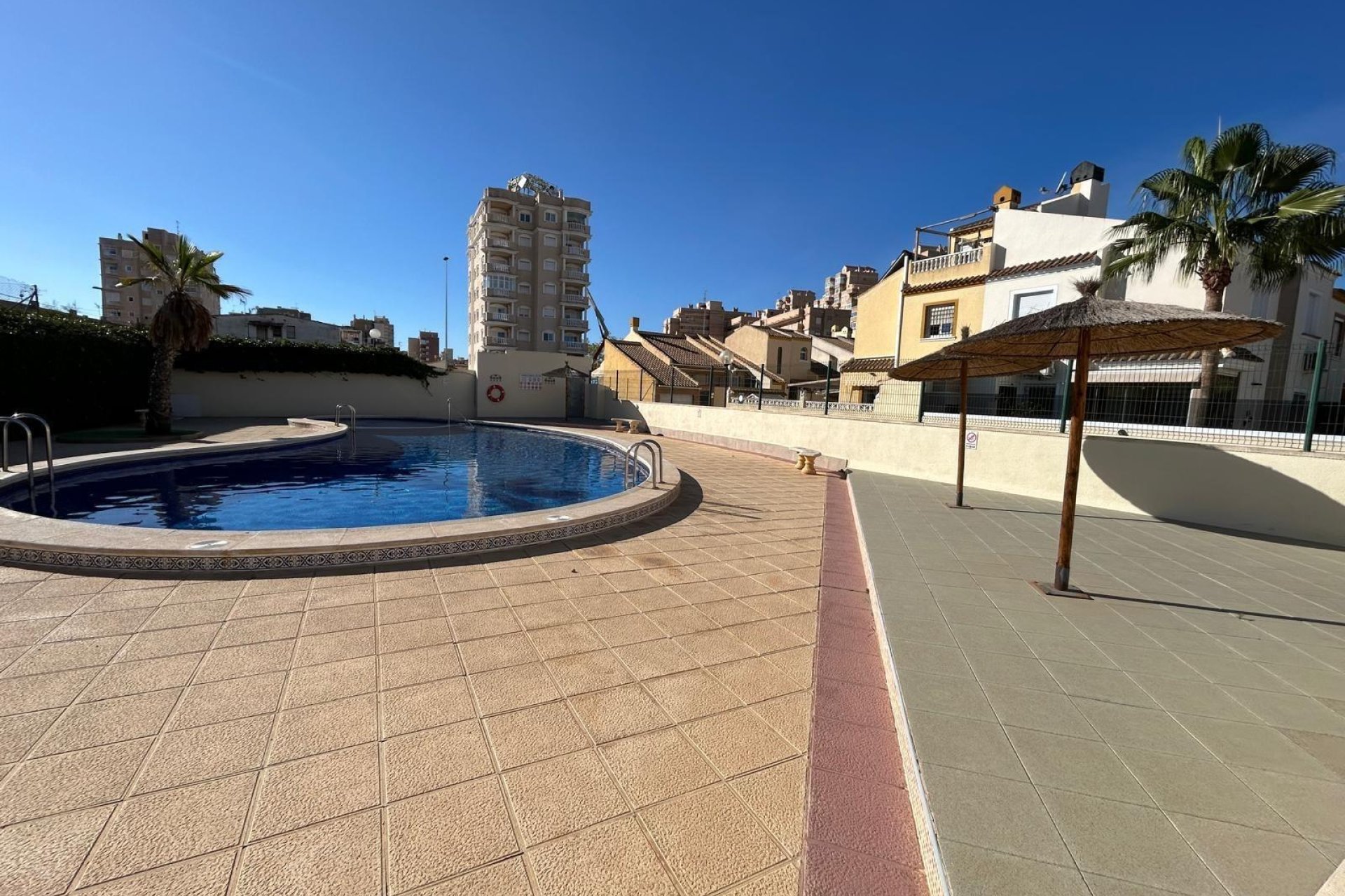 Resale - Terraced house - Torrevieja - Parque las naciones