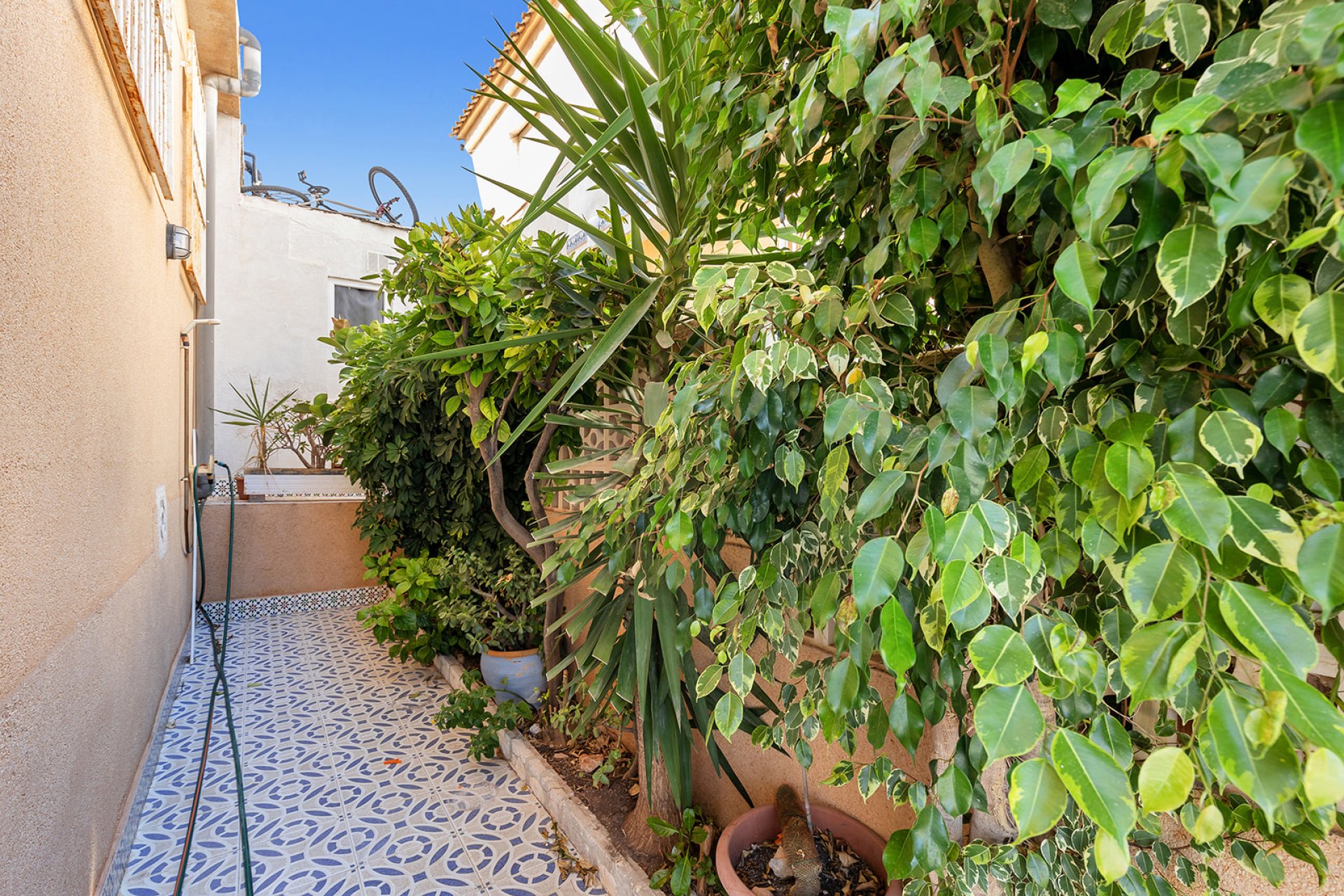 Resale - Town House - Los Balcones