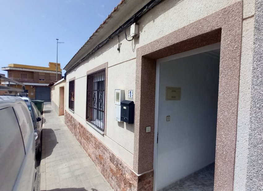 Resale - Town House - Los Montesinos