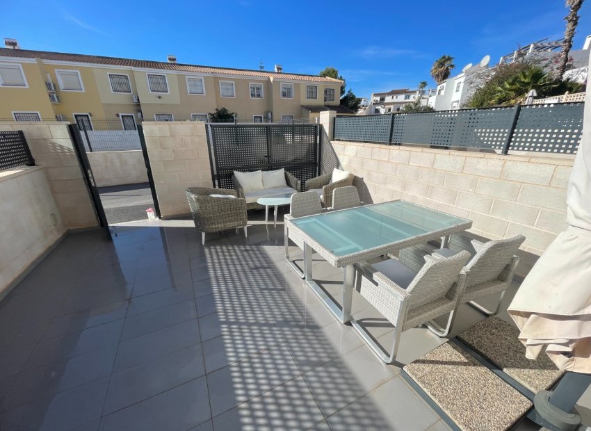 Resale - Town House - Orihuela Costa - Villamartín