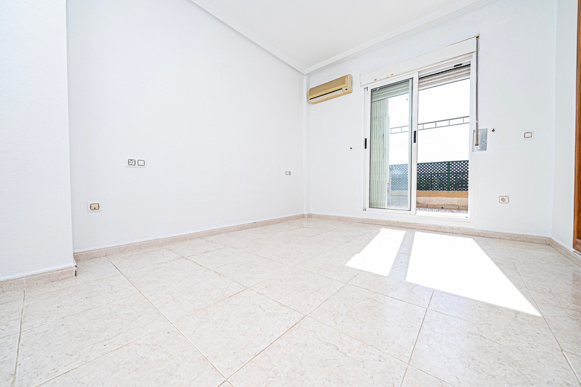 Resale - Town House - Villamartin - Montegolf