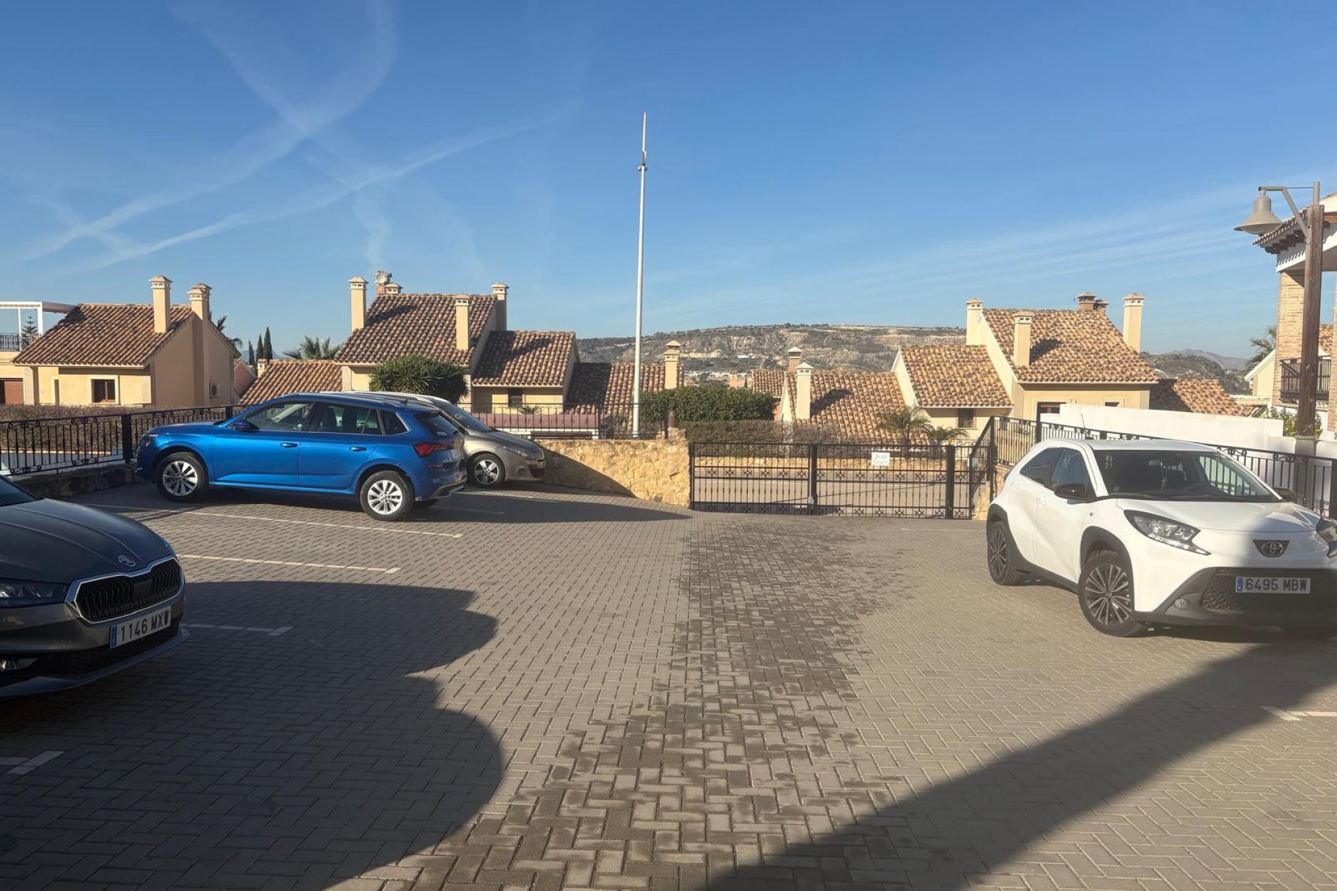 Resale - Townhouse * - Algorfa * - La Finca Golf *