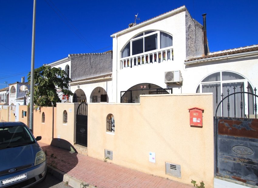 Resale - Townhouse * - Benijofar *