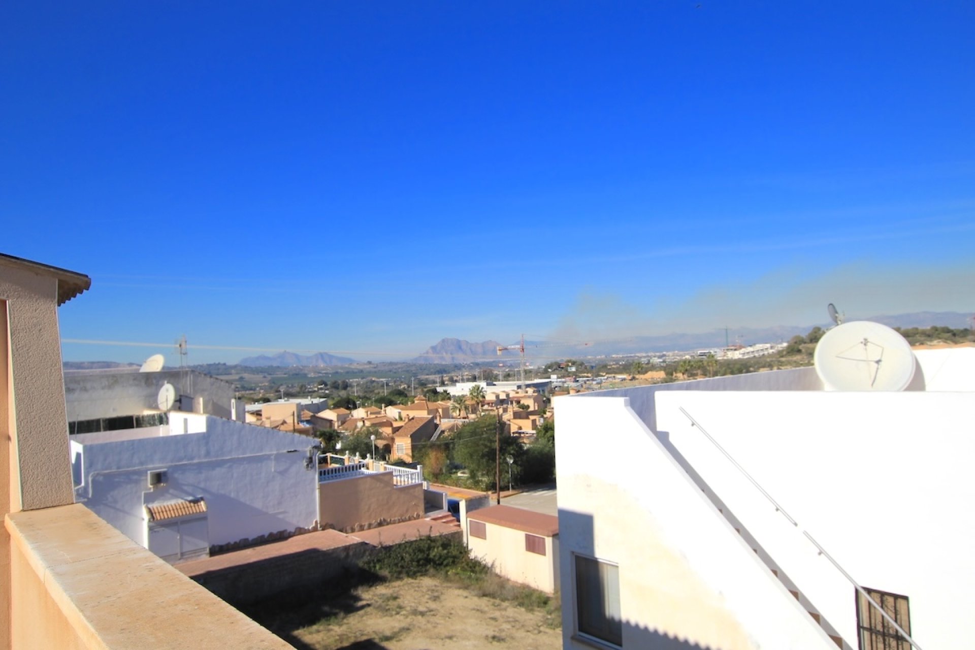 Resale - Townhouse * - Benijofar *