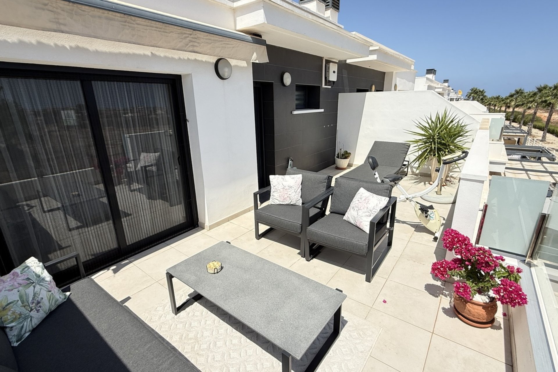 Resale - Townhouse * - Cabo Roig *