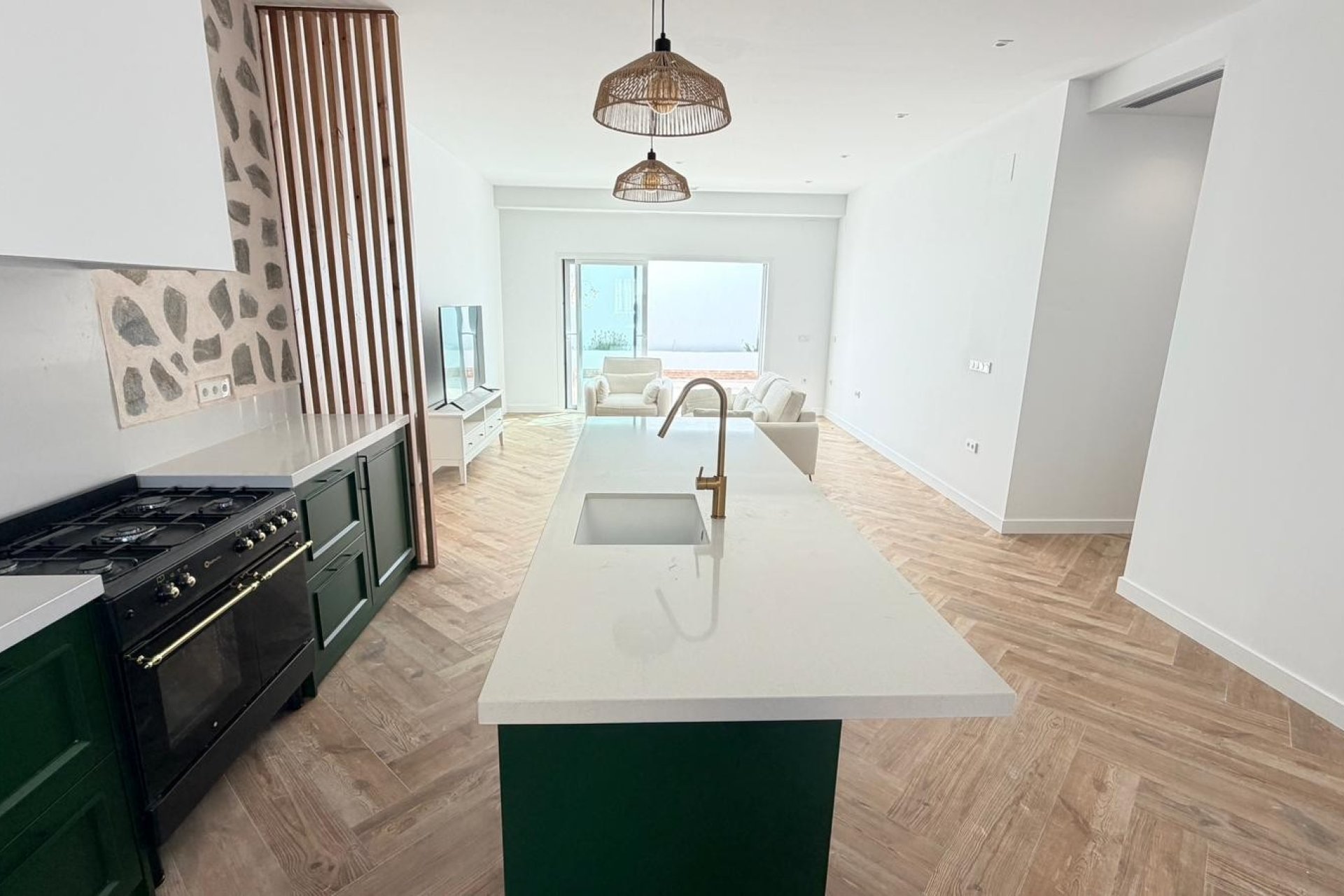 Resale - Townhouse * - Catral *
