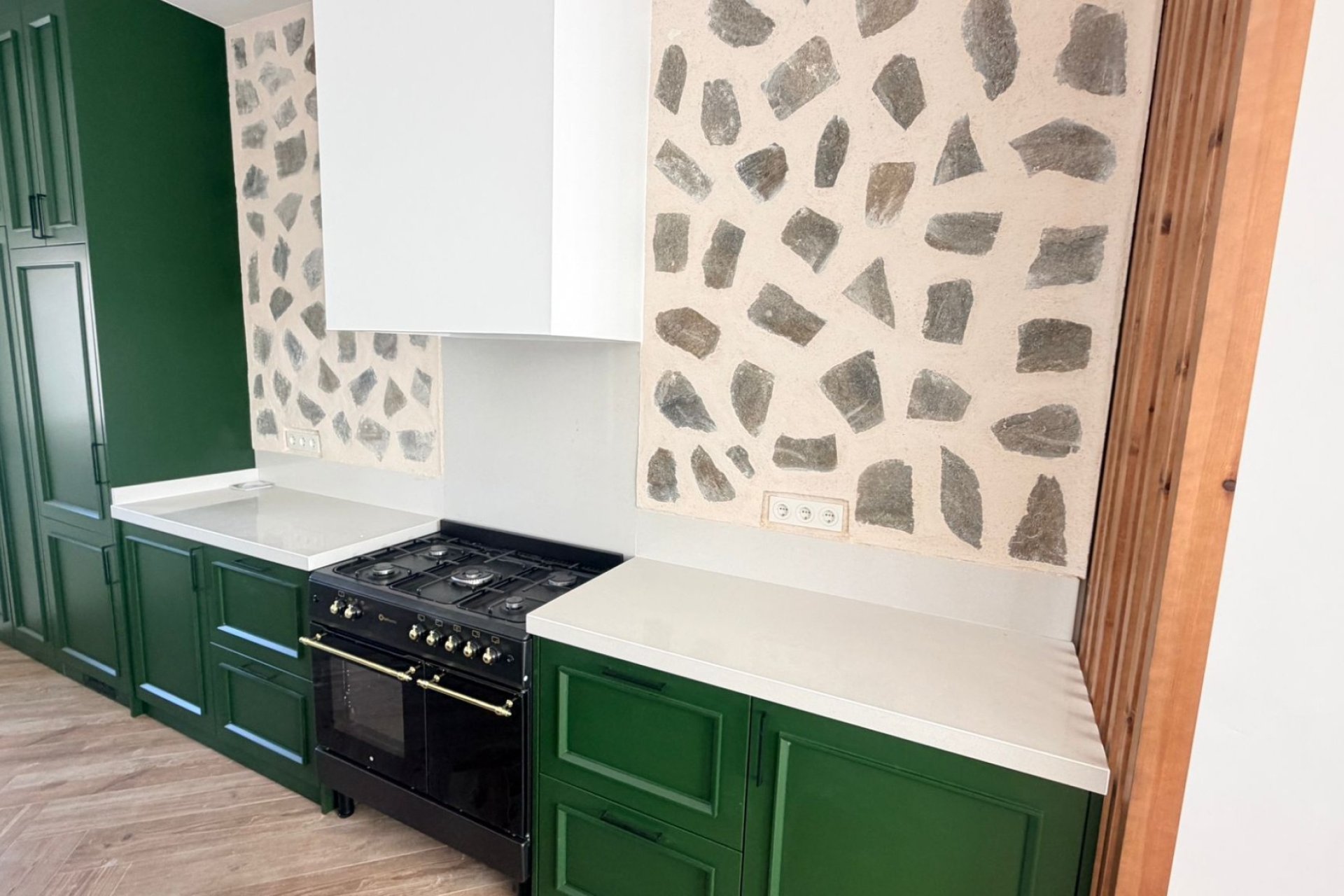 Resale - Townhouse * - Catral *