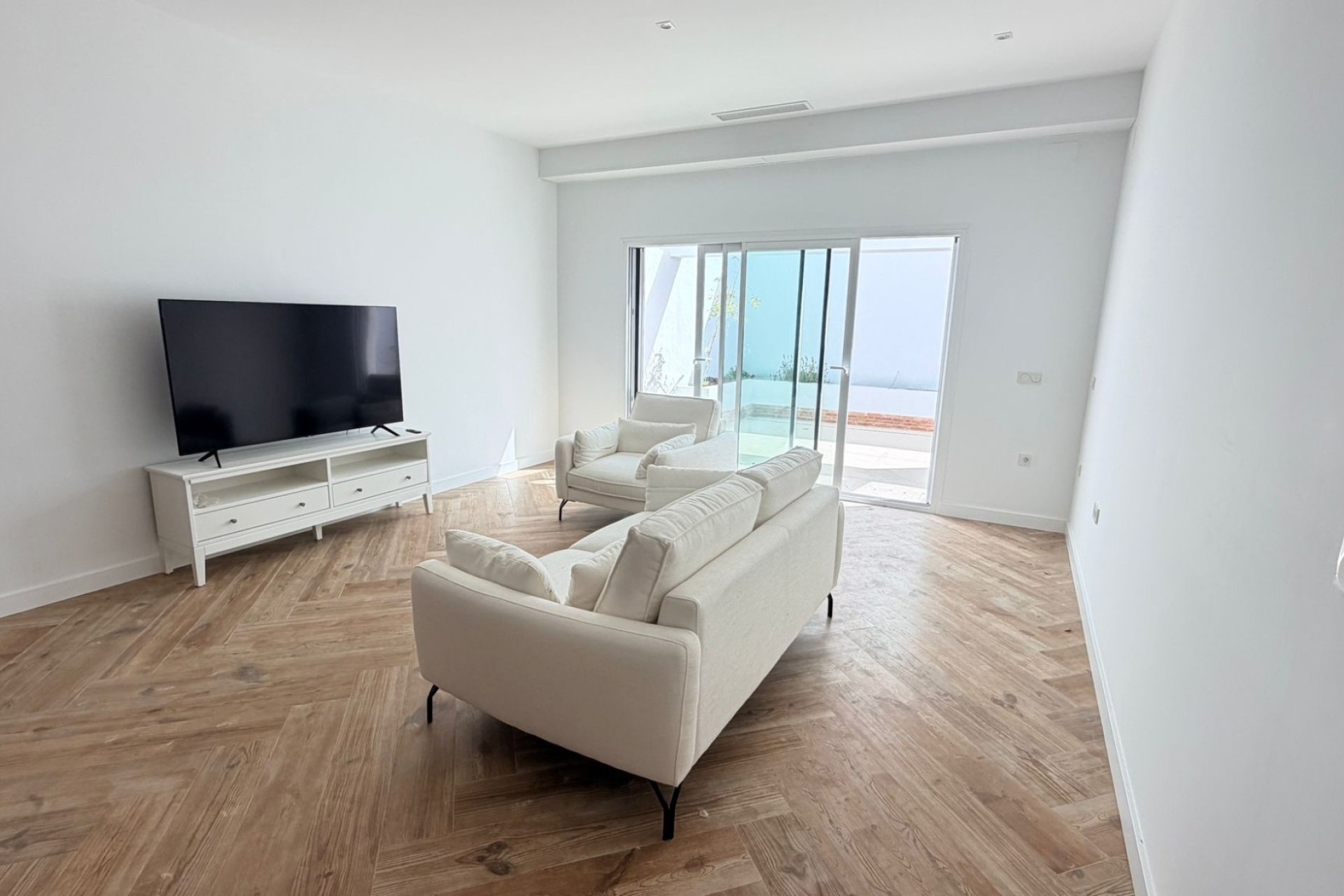Resale - Townhouse * - Catral *
