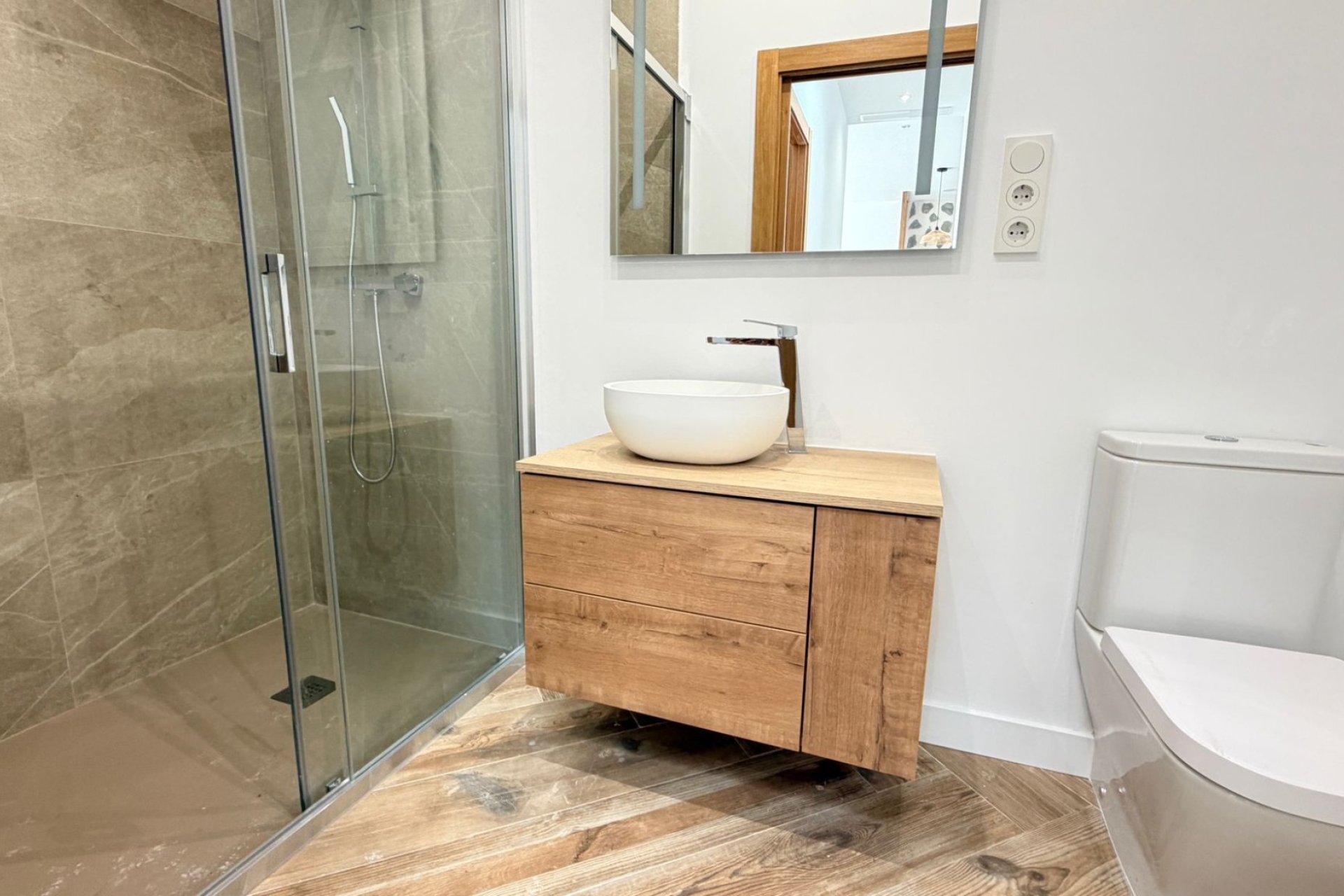 Resale - Townhouse * - Catral *