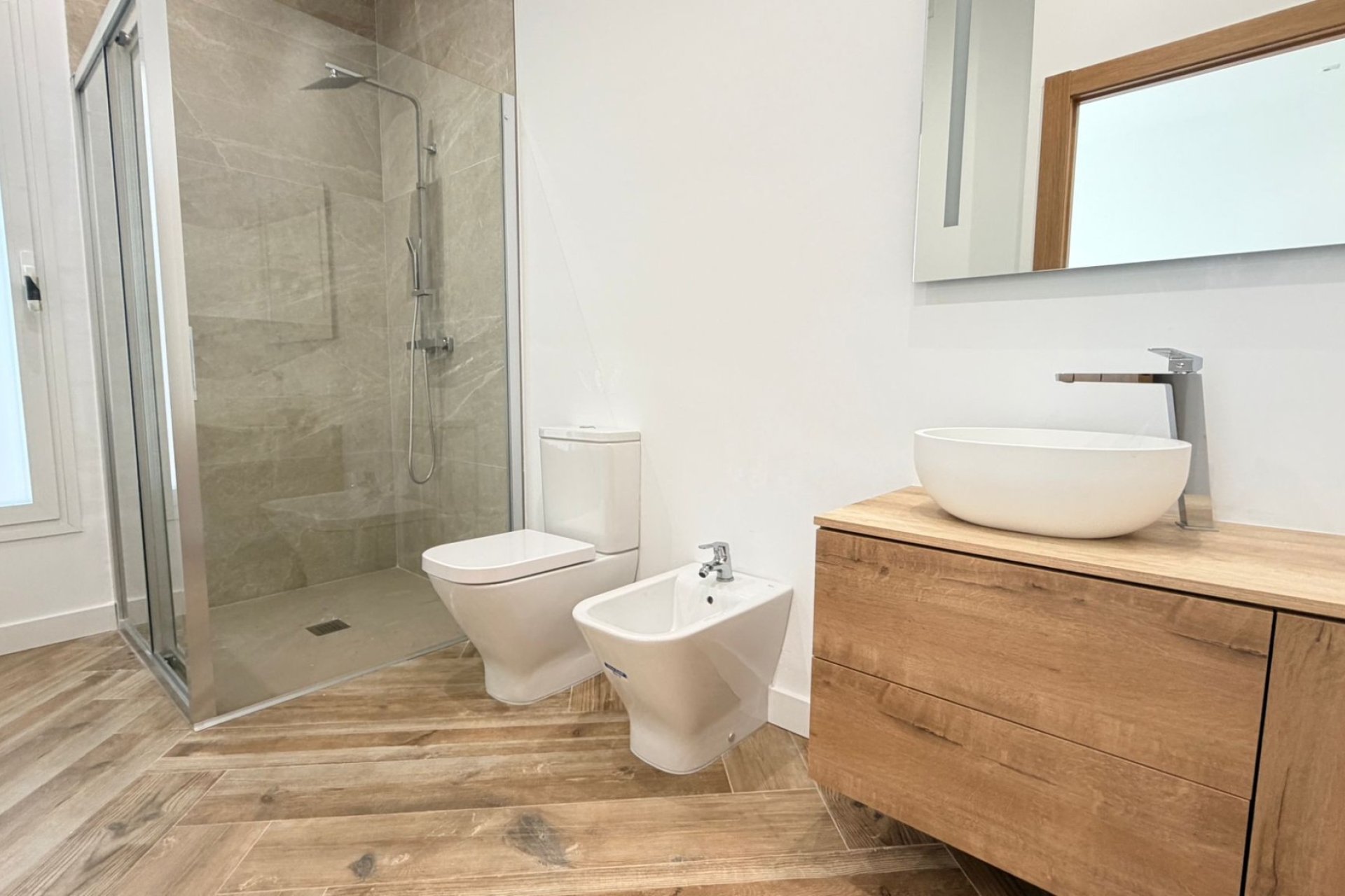 Resale - Townhouse * - Catral *