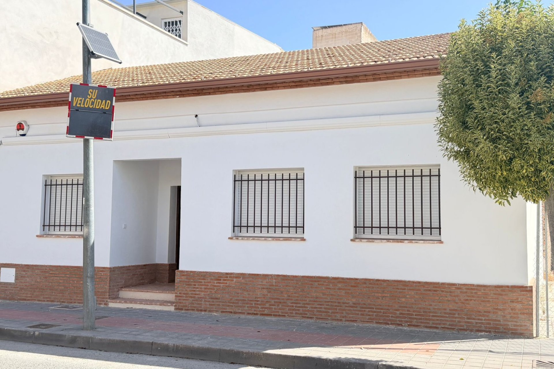 Resale - Townhouse * - Catral *