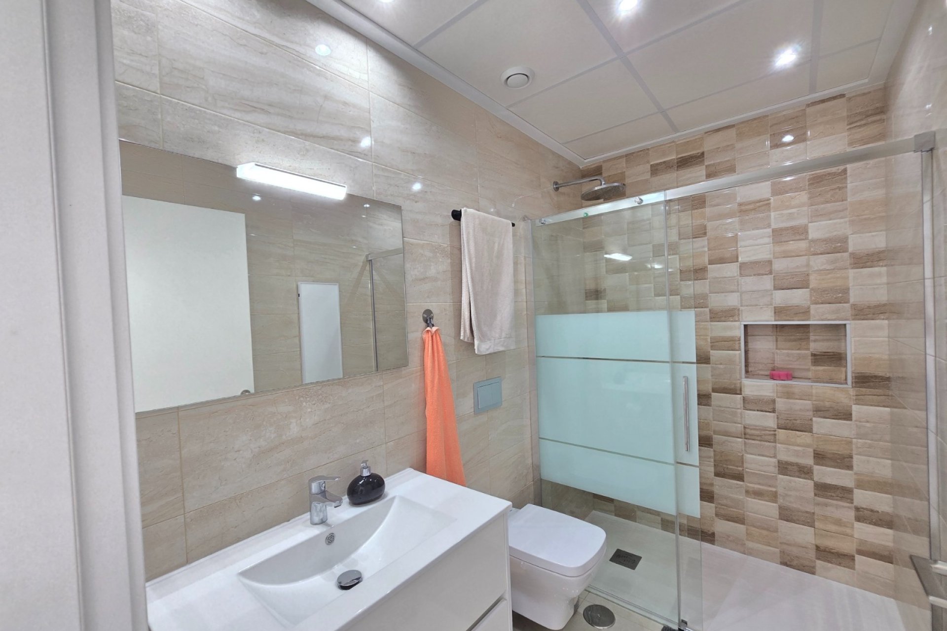 Resale - Townhouse * - Ciudad Quesada * - Doña Pepa *