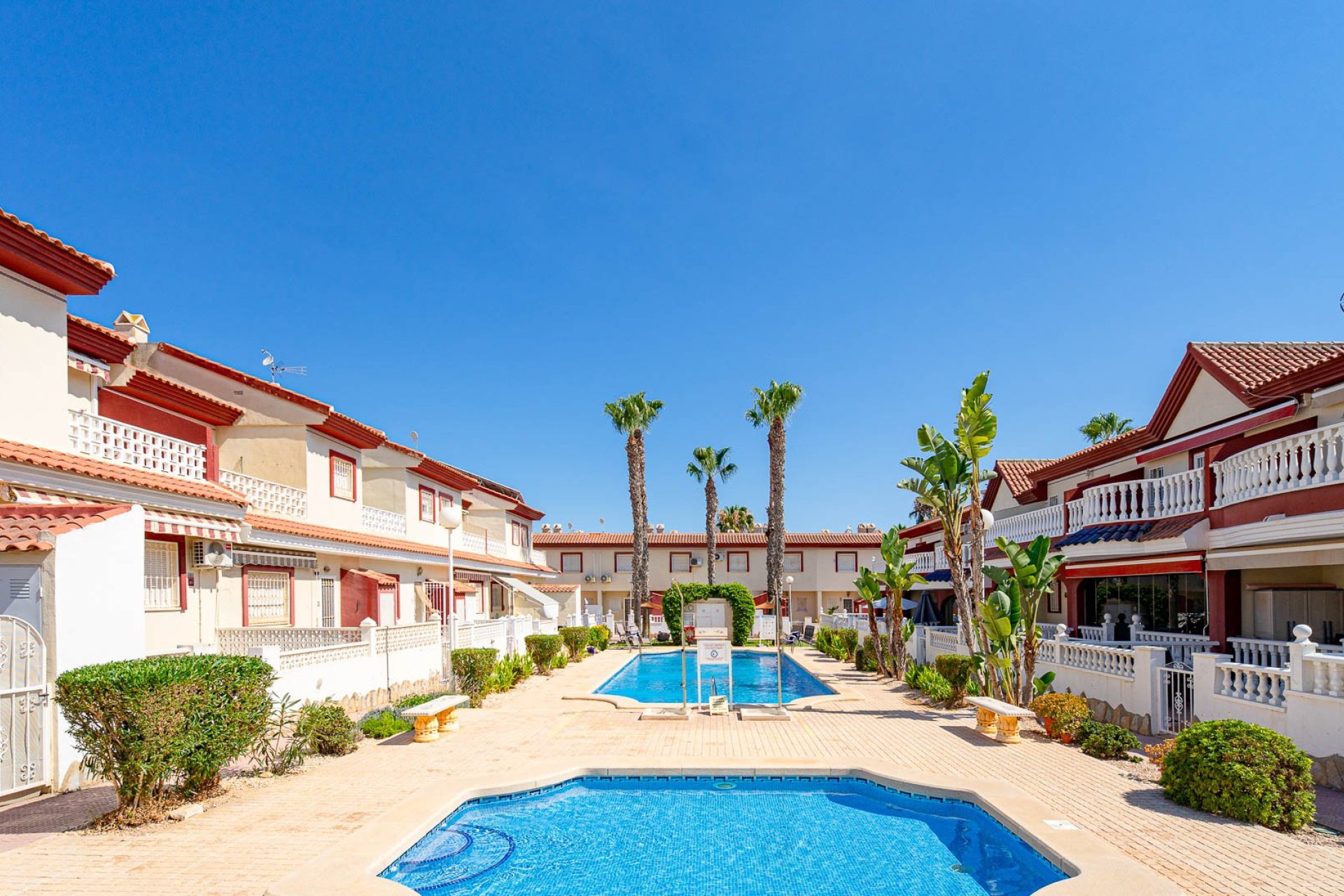 Resale - Townhouse * - Ciudad Quesada * - Doña Pepa *