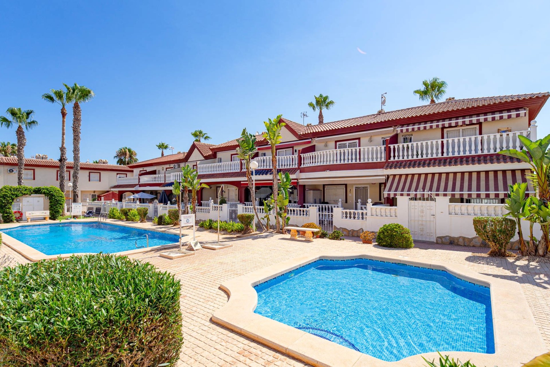 Resale - Townhouse * - Ciudad Quesada * - Doña Pepa *