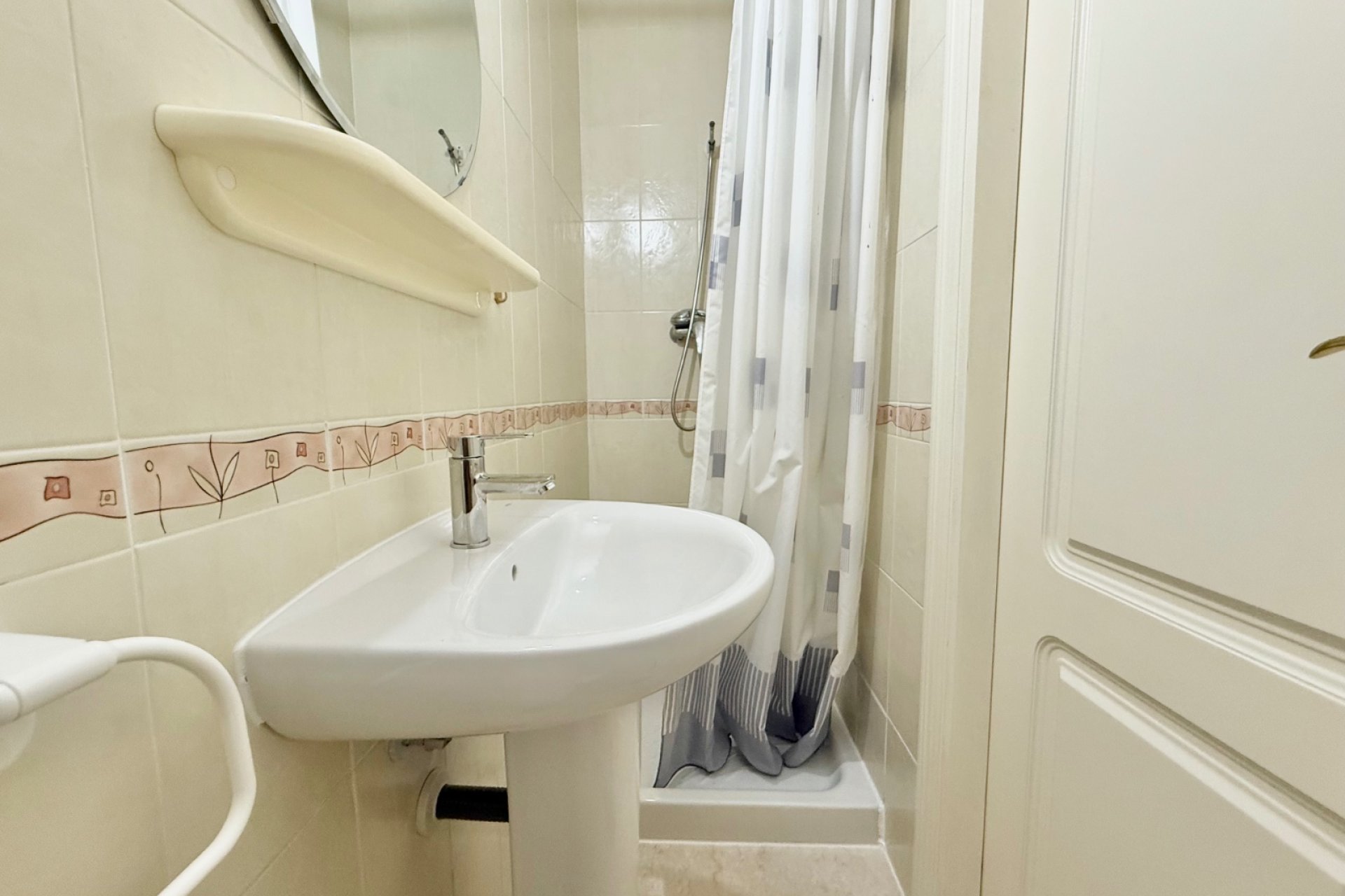Resale - Townhouse * - Ciudad Quesada * - Doña Pepa *