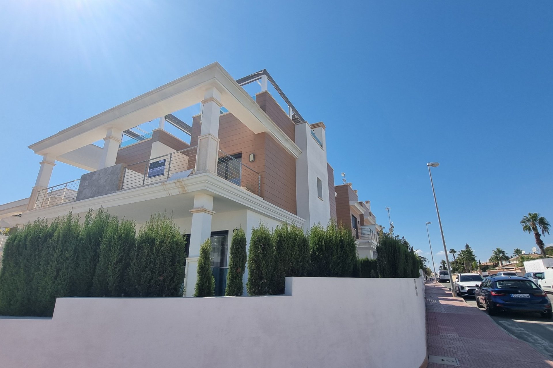 Resale - Townhouse * - Ciudad Quesada * - Lo Marabú *