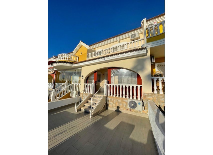Resale - Townhouse * - Ciudad Quesada *