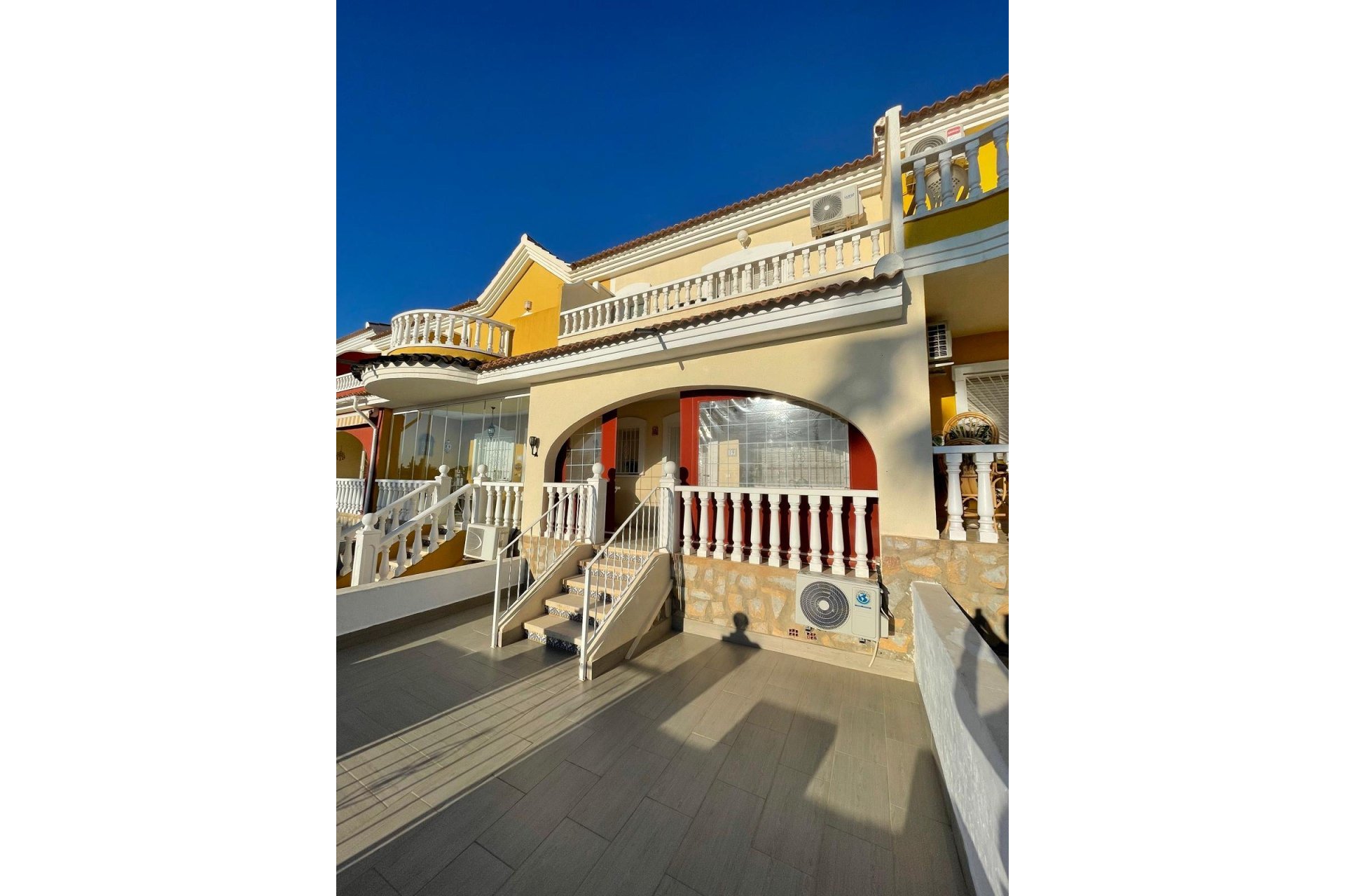 Resale - Townhouse * - Ciudad Quesada *